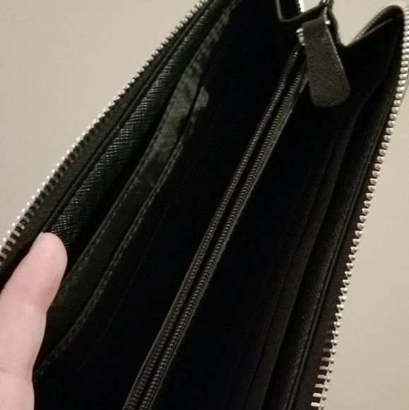 Authentic Coach 3 piece set - Picture 4 of 4